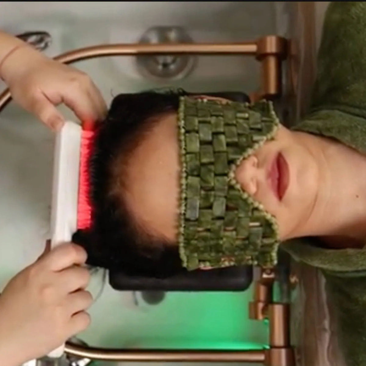 Aurea Scalp Ritual – Advanced Sebum Balancing 